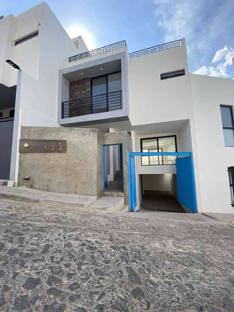 casa en venta calle lazaro cardenas el manantial tonala jalisco p0b5xnt